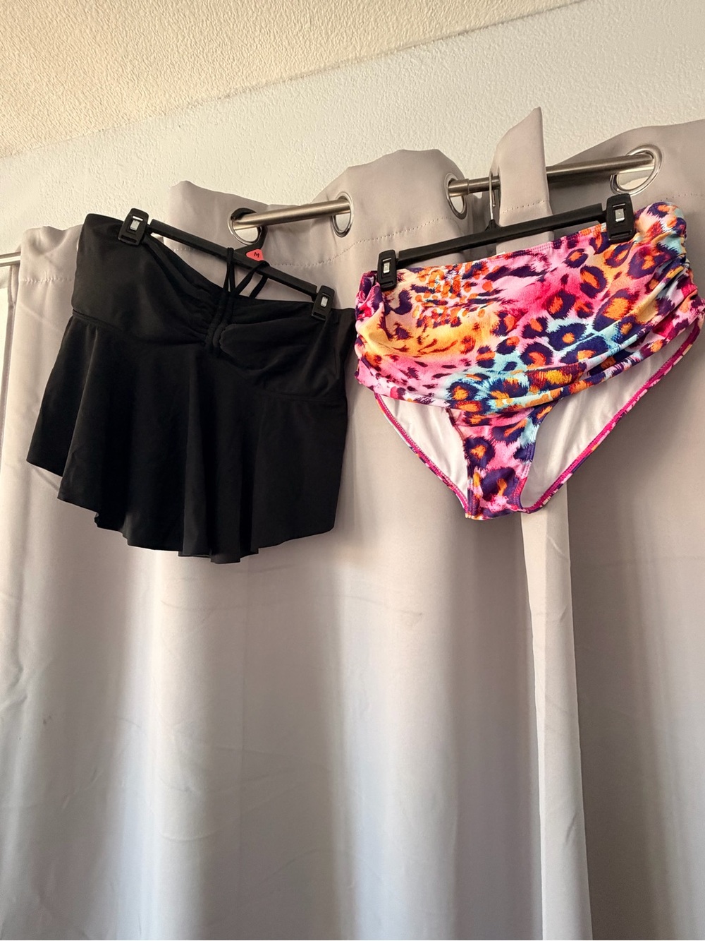 EUC Zaful XL Black & Colorful Leopard Tankini